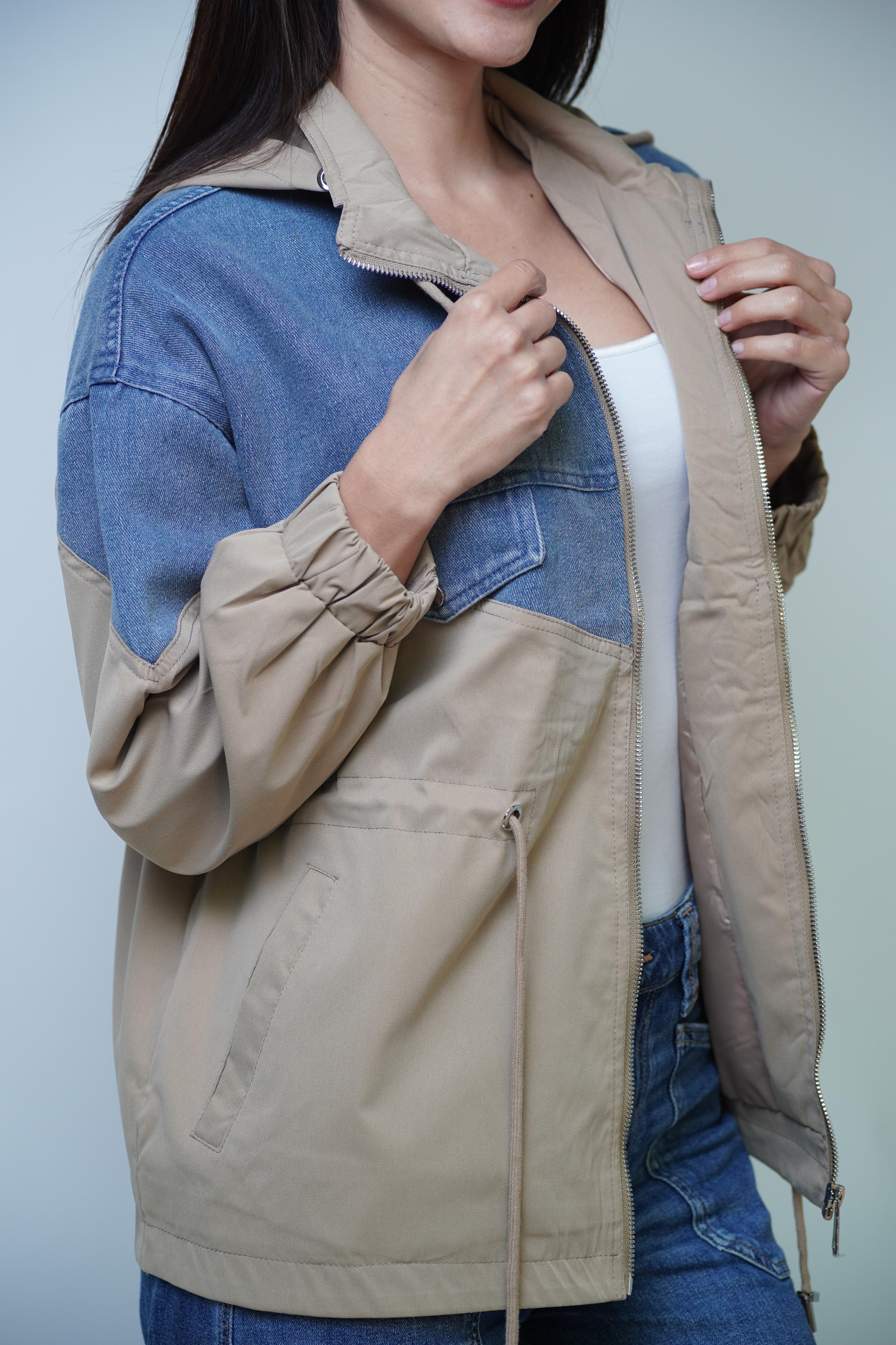 CAZADORA JARED