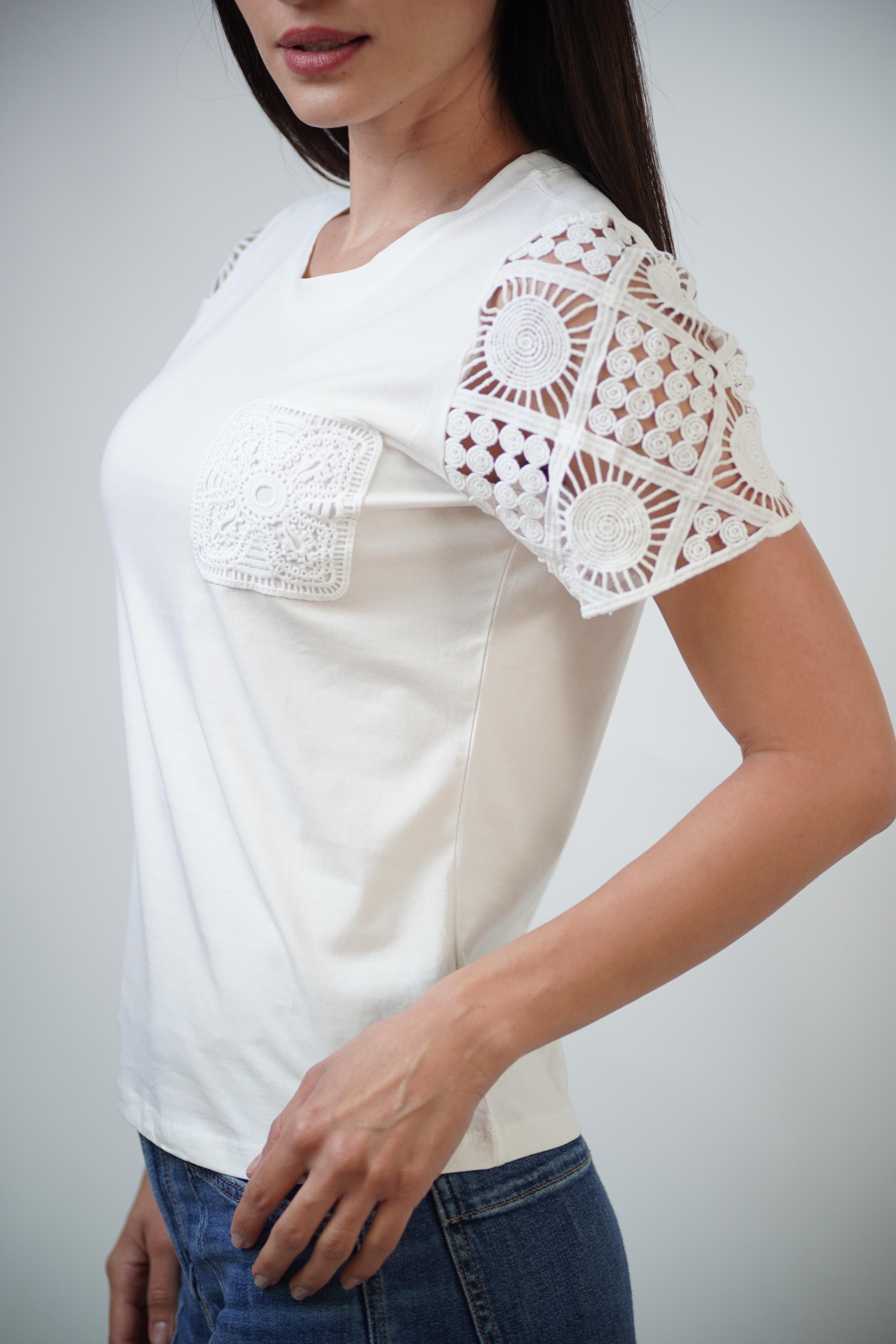 T-SHIRT ELVIRA