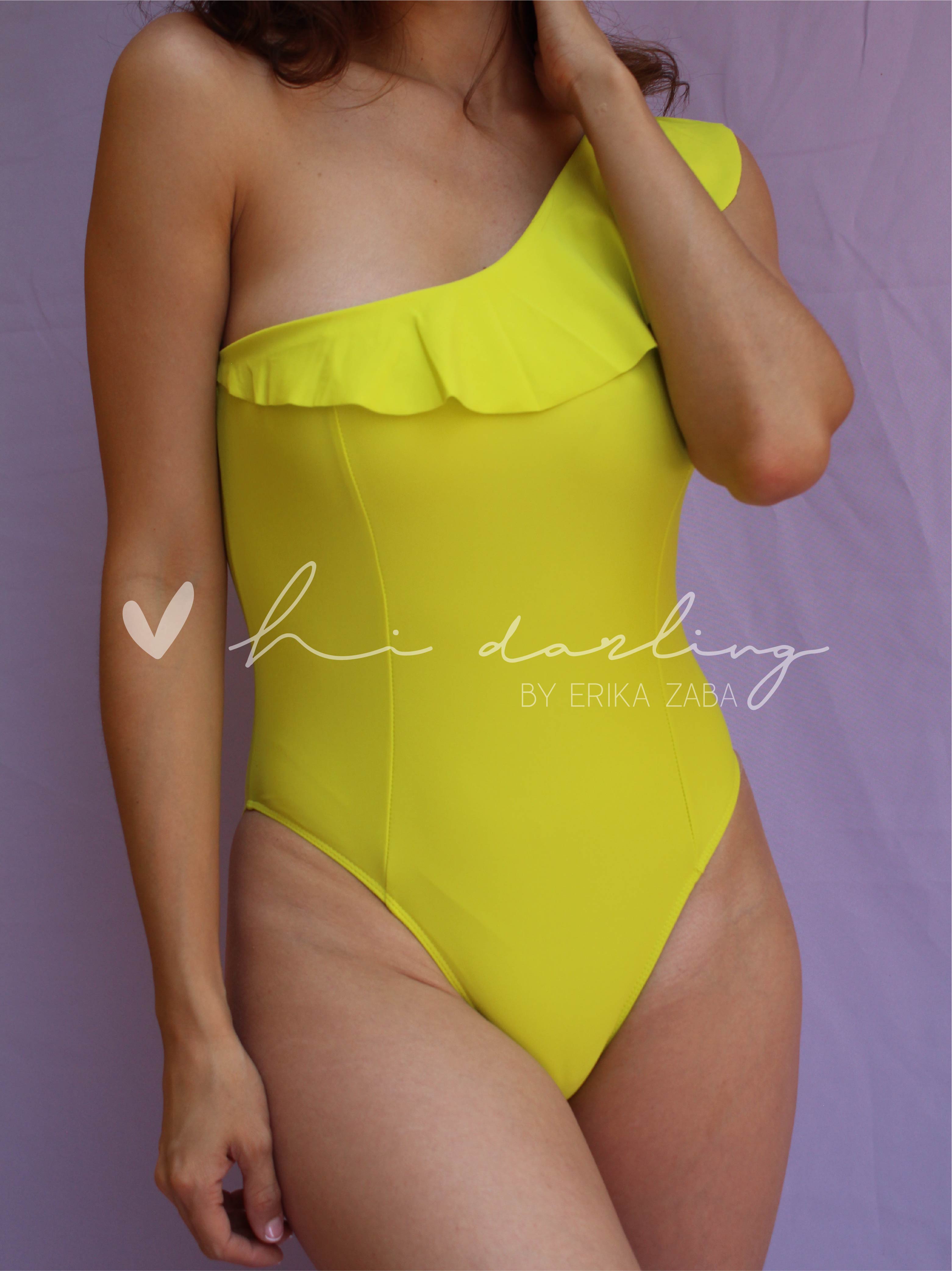Traje de baño amarillo completo online